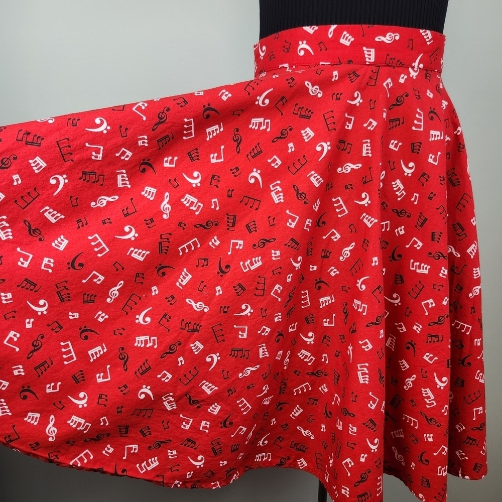 Cotton Red Circle Skirt 1950s Pin-up Music Teacher Musician Vintage Retro Size S